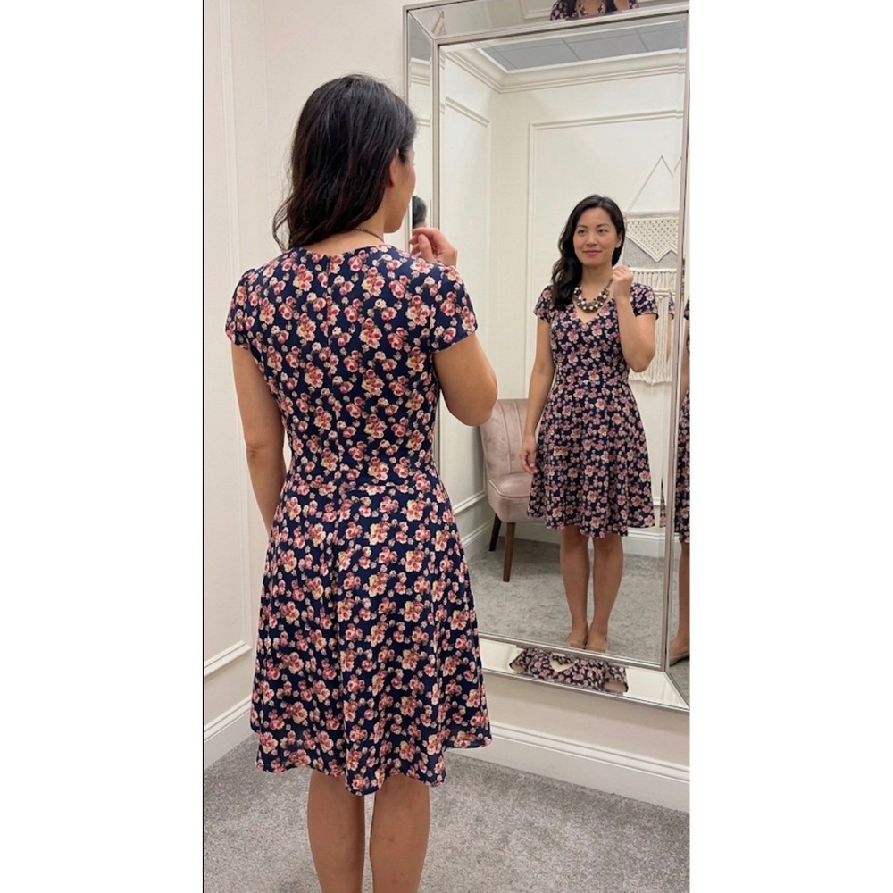 BETSEY JOHNSON Fit & Flare V Neck Dress Blue Pink White Floral Georgette Sz 8